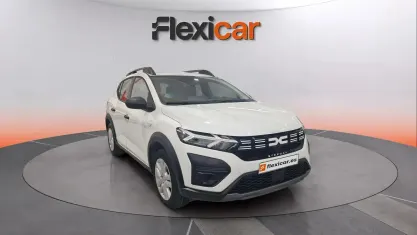 Usado Dacia Sandero Essentiel 90 CV (66 kW) 2023 Blanco Berlina