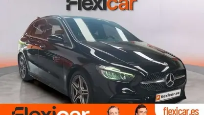 Usado Mercedes B200 150 CV (110 kW) 2023 Negro Utilitario