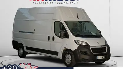 Blanco Usado 2023 Peugeot Boxer Van | 21.990 € (Buen precio)
