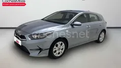 Gris Usado 2023 Kia Ceed Berlina | 21.890 € (Precio justo)