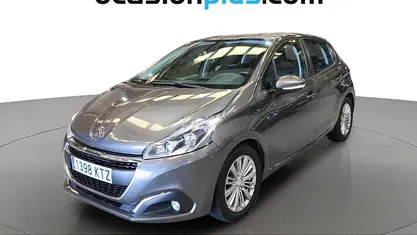 Usado Peugeot 208 Signature Sky 83 CV (61 kW) 2019 Utilitario