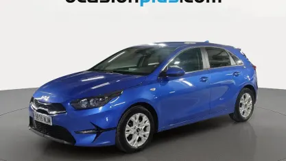 Usado Kia Ceed 136 CV (100 kW) 2023 Azul Utilitario