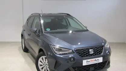 Usado Seat Arona Style 115 CV (84 kW) 2025 Gris SUV