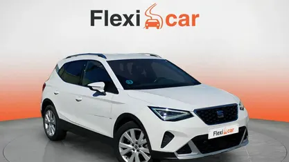 Usado Seat Arona XCELLENCE 110 CV (80 kW) 2021 Blanco SUV