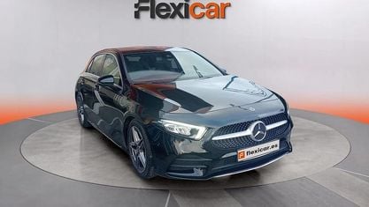 Usado Mercedes A200 163 CV (119 kW) 2021 Negro Utilitario
