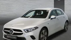 Gris plata Usado 2020 Mercedes A250 Berlina | 29.900 € (Precio justo)