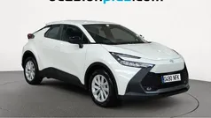 Blanco Nuevo 2025 Toyota C-HR Active SUV | 26.355 € (Precio justo)