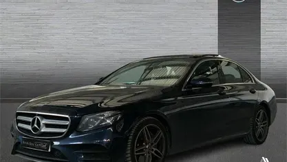 Usado Mercedes E220 194 CV (142 kW) 2018 Azul Berlina