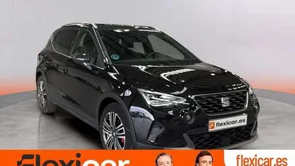 Usado Seat Arona FR 116 CV (85 kW) 2024 Negro SUV