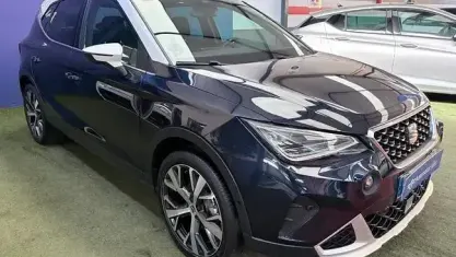 Usado Seat Arona Xperience 90 CV (66 kW) 2021 Negro SUV