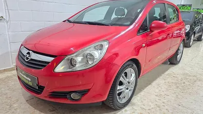 Rojo Usado 2007 Opel Corsa Cosmo Berlina | 3800 € (Buen precio)