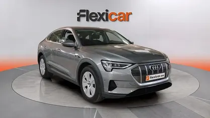 Usado Audi e-tron Sportback Premium 230 kW (313 CV) 2021 Gris SUV