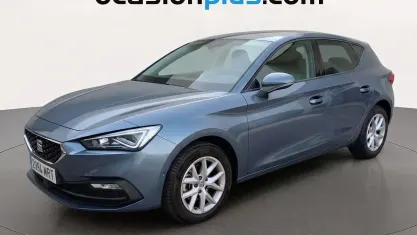 Usado Seat Leon Style 110 CV (80 kW) 2024 Gris Utilitario
