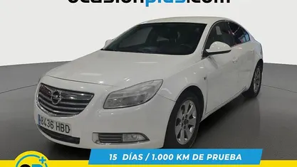 Blanco Usado 2010 Opel Insignia Edition Berlina | 7200 € (Buen precio)