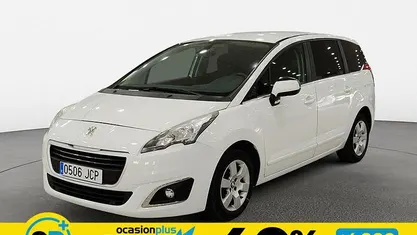 Usado Peugeot 5008 Active 115 CV (84 kW) 2015 Monovolumen