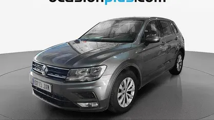 Usado VW Tiguan Edition 116 CV (85 kW) 2017 Gris SUV