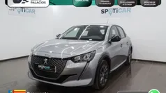 Gris Usado 2023 Peugeot e-208 Allure Utilitario | 20.495 € (Buen precio)