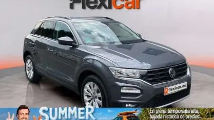Usado VW T-Roc Advance 110 CV (80 kW) 2021 Gris SUV