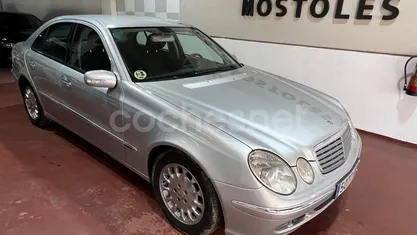 Usado Mercedes E220 Elegance 150 CV (110 kW) 2006 Gris Berlina