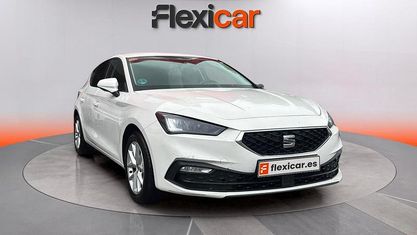 Usado Seat Leon Style 116 HP (85 kW) 2021 Branco Citadino