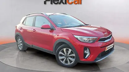 Usado 2023 Kia Stonic SUV | 13.490 € (Buen precio)