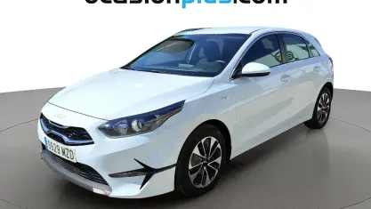 Usado Kia Ceed 101 CV (74 kW) 2025 Blanco Utilitario