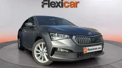 Gris Usado 2022 Skoda Scala Ambition Utilitario | 17.990 € (Buen precio)