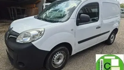 Begagnad Renault Kangoo 75 HK (55 kW) 2019 Vit Minibuss