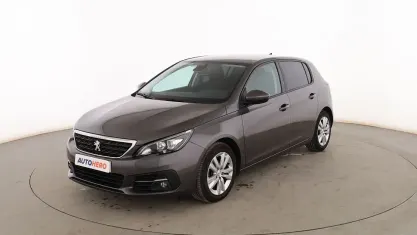 Usado Peugeot 308 Active 110 CV (80 kW) 2021 Gris Berlina
