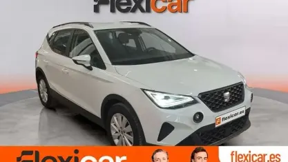 Usado Seat Arona Style 115 CV (84 kW) 2024 Blanco SUV