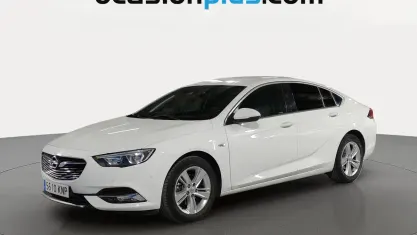 Usado Opel Insignia Selective 136 CV (100 kW) 2018 Blanco Berlina