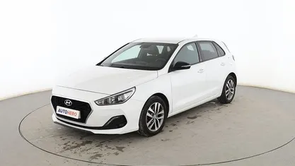 Usado Hyundai i30 GO! 116 CV (85 kW) 2018 Blanco Berlina