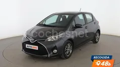 Gris Usado 2014 Toyota Yaris Active Berlina | 9999 € (Precio justo)
