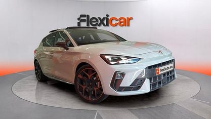 Usado Cupra Leon 204 CV (150 kW) 2024 Beige Berlina
