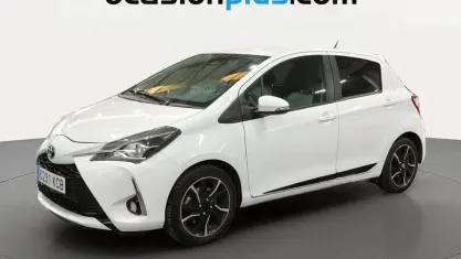Używany Toyota Yaris 111 KM (81 kW) 2017 Biały Hatchback