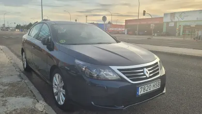 Usado Renault Latitude Initiale 240 CV (176 kW) 2013 Gris Berlina