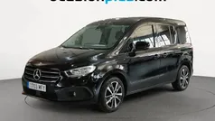 Negro Usado 2023 Mercedes 180 Berlina | 24.537 € (Precio justo)