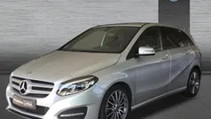Gris / plata Usado 2018 Mercedes B200 Urban Monovolumen | 19.900 € (Precio justo)
