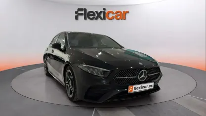 Begagnad Mercedes A200 163 HK (119 kW) 2024 Svart Sedan