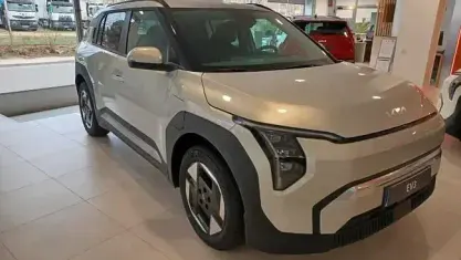 Nuevo Kia EV3 Earth 150 kW (204 CV) 2026 Gris SUV