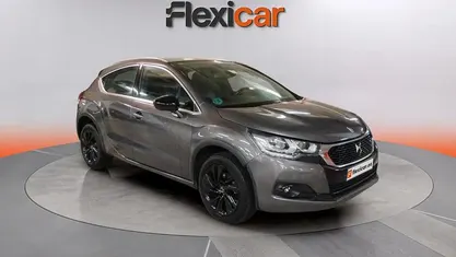 Usado DS Automobiles DS4 Crossback Style 120 CV (88 kW) 2018 SUV