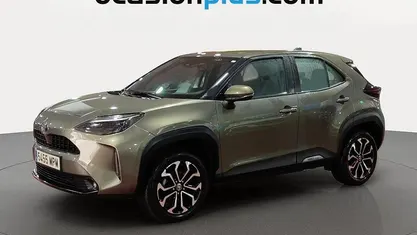 Marrón Usado 2024 Toyota Yaris Cross Active SUV | 21.719 € (Precio justo)