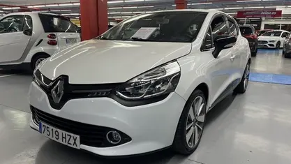 Usado Renault Clio IV 90 CV (66 kW) 2014 Blanco Utilitario