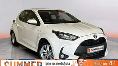 Blanco Usado 2021 Toyota Yaris Hybrid Edition Berlina | 17.990 € (Precio justo)