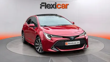Käytetty Toyota Corolla Advance 180 HP (132 kW) 2021 Punainen Sedan
