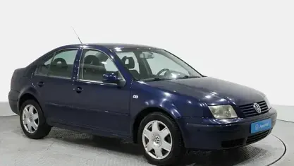 Usado VW Bora Conceptline 100 CV (73 kW) 2001 Azul Berlina