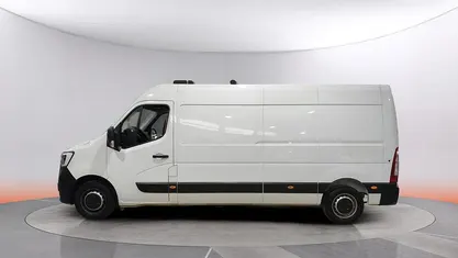 Usado Renault Master 150 CV (110 kW) 2023 Blanco Monovolumen