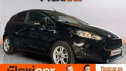 Usado Ford Fiesta Trend 101 CV (74 kW) 2016 Negro Utilitario
