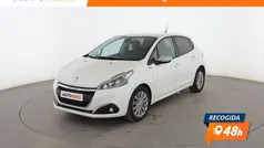 Usado 2019 Peugeot 208 Signature Sky Utilitario | 10.099 € (Precio justo)