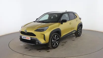 Amarillo Usado 2021 Toyota Yaris Cross Edition SUV | 23.599 € (Precio justo)